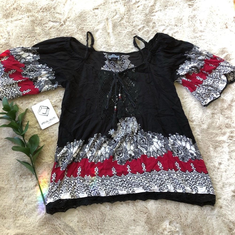 Black, Red & White Boho Top 🌿